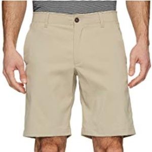 under armor bentgrass shorts